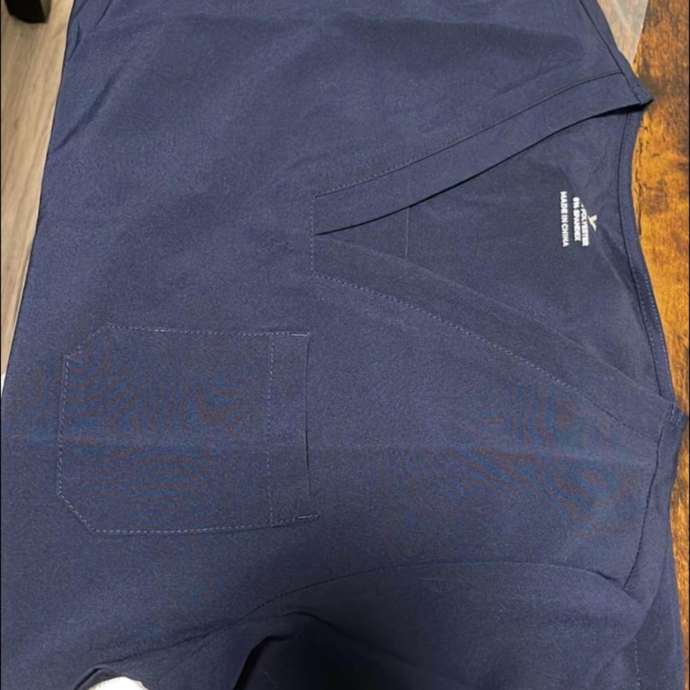 Cozy fit Scrubs (2 pairs)